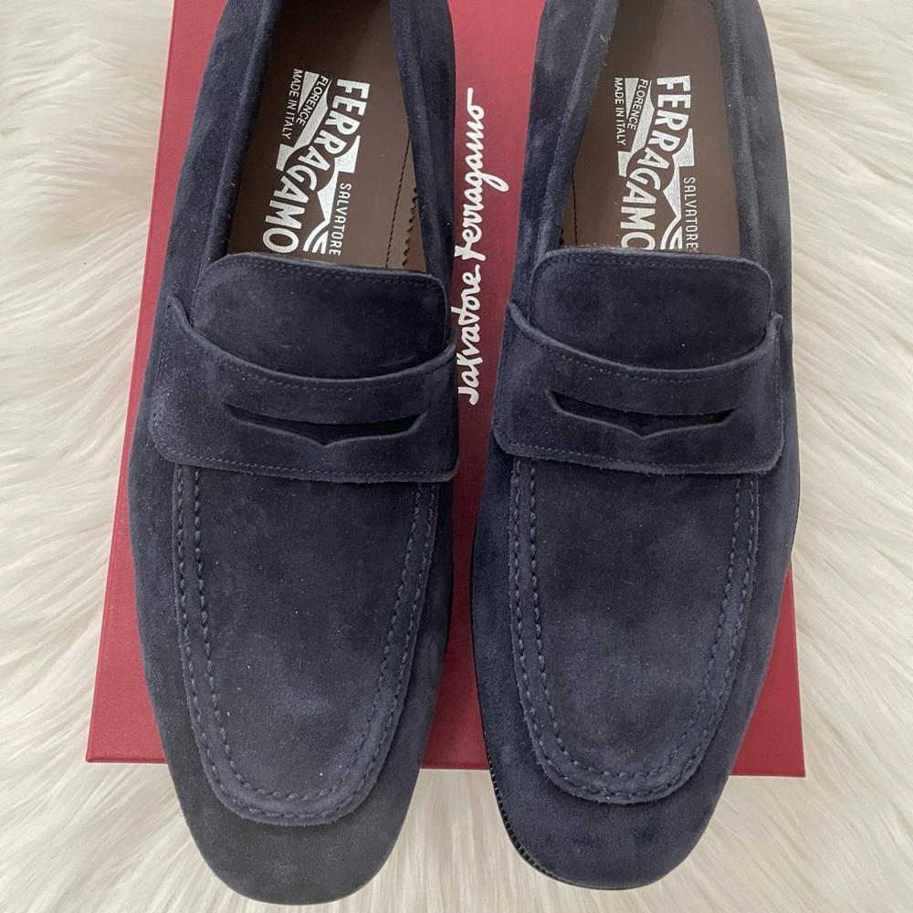 NIB Ferragamo Blue Suede Street Loafers 7EEE. - Picture 2 of 10